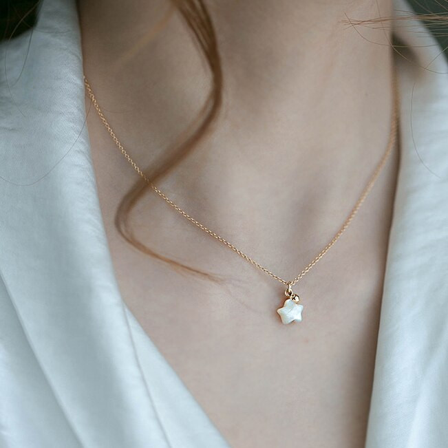 Classic and minimalist Silver Shell Star Bead Necklace